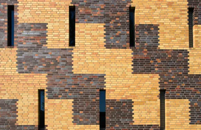 PUR-klinker-graffiti-beseitigung