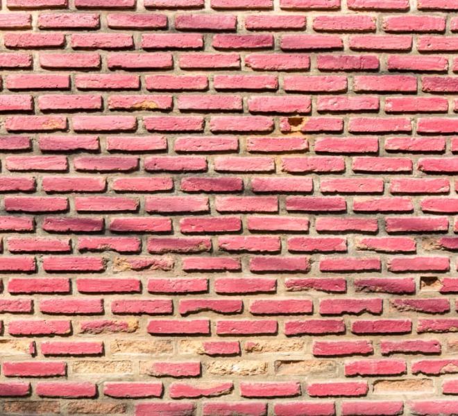 red-brick-wall-P7C7JSX