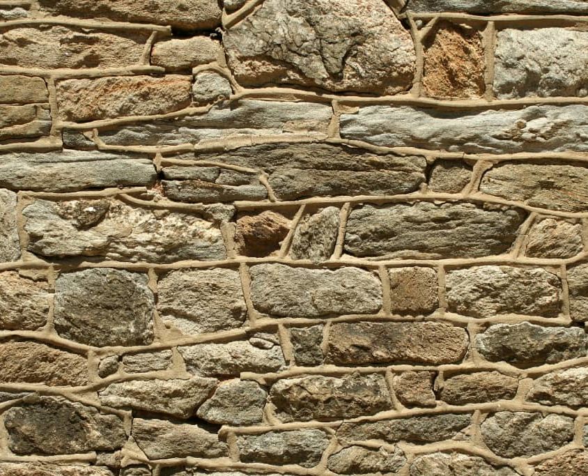 Naturstein – Referenz: Graffitientfernung