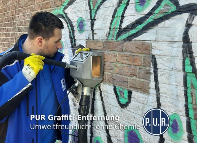 PUR-Graffitientfernung-Klinker-Meerbusch-sml